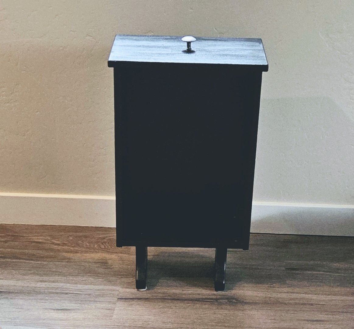 Decor Display/Side Table