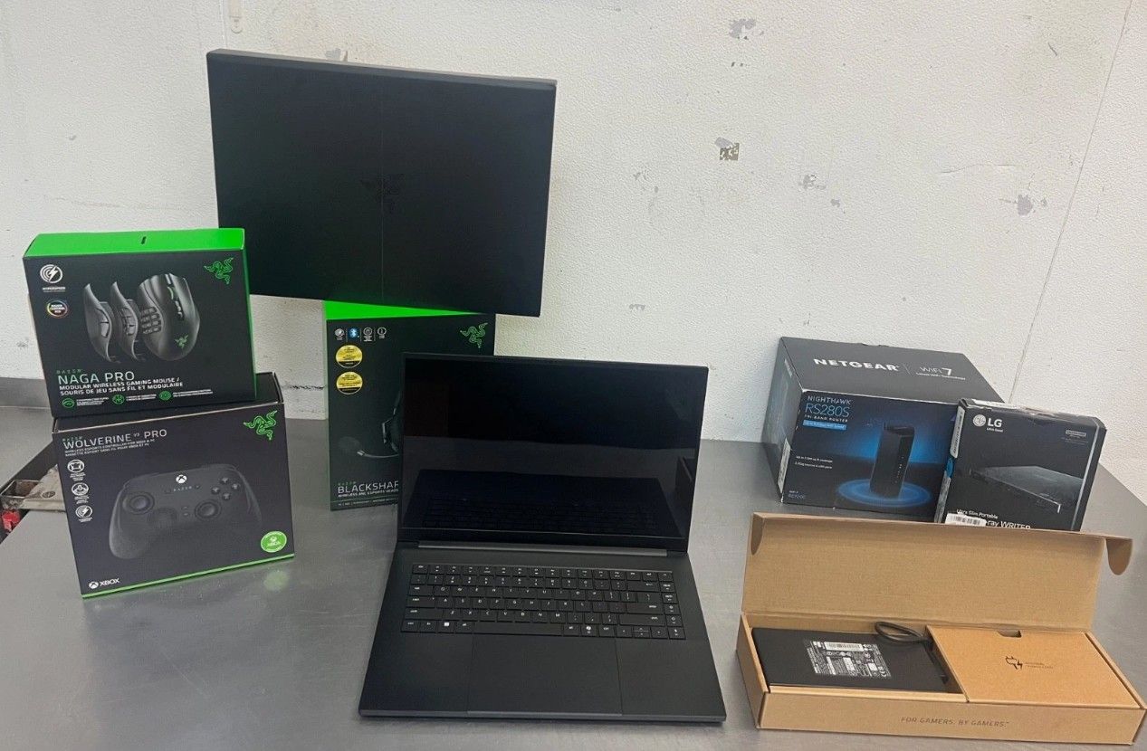 Razer Blade 16 QHD+ 240Hz OLED, Ryzen AI HX370 64GB Ram, 2TB+2TB SSDs, RTX 5090