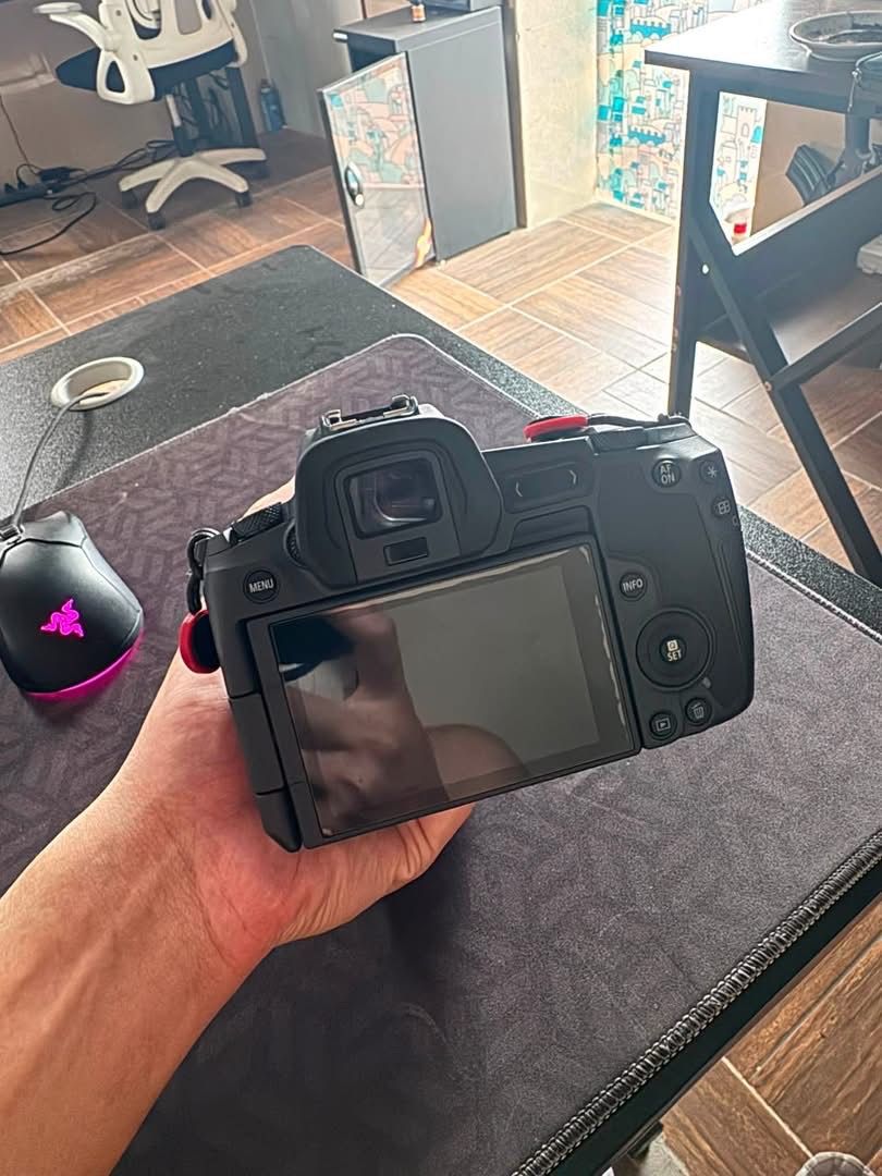 Canon R, rf 85 f2