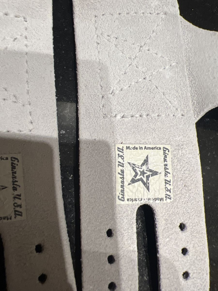 Main image 3