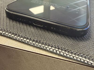 Unlocked Black iPhone 16 Pro Max 256 GB