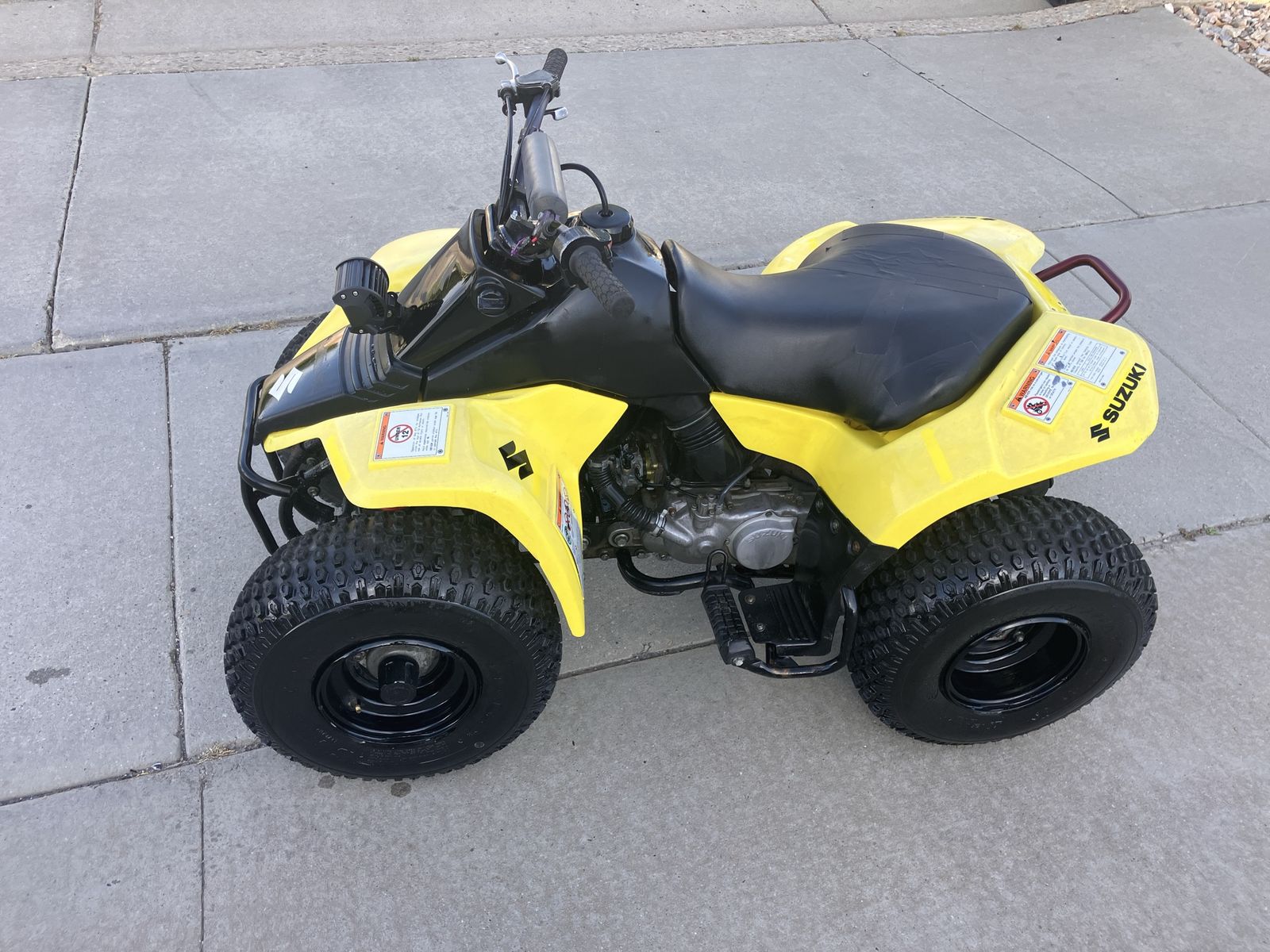 2001 Suzuki lt80