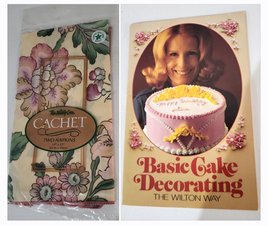 **NEW/VINTAGE CLOTH NAPKINS & CAKE DECORATING BOOKLET**