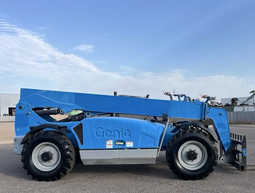 2013 Genie GTH 844 Telehandler