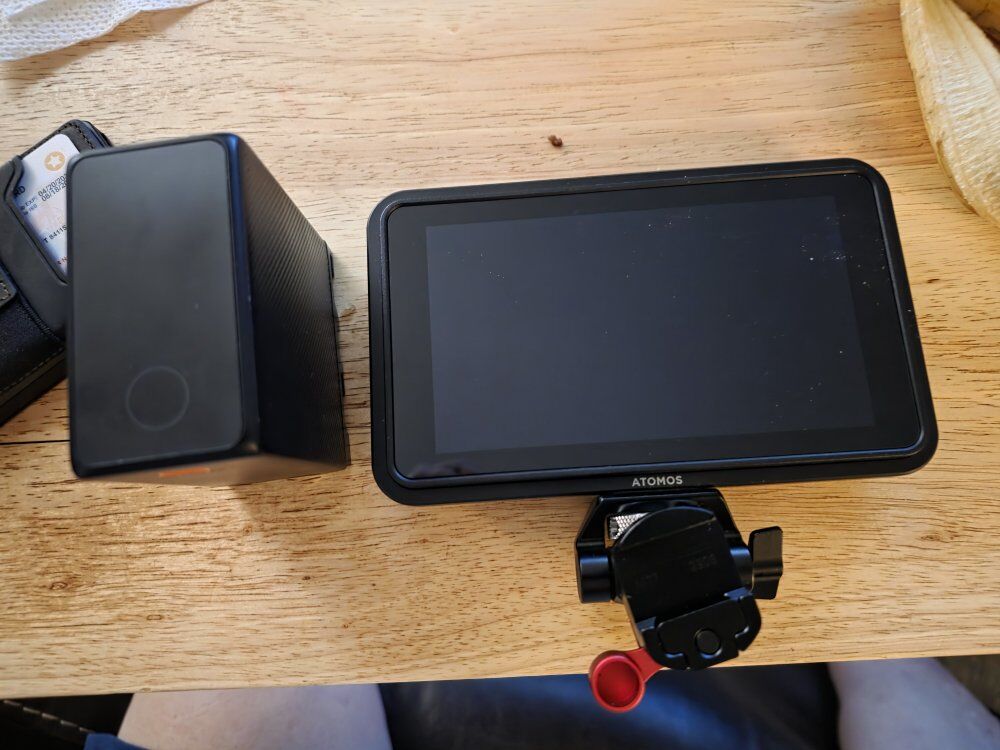 Shinobi two monitor five inches