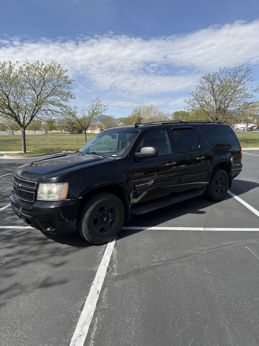 2010 Chevrolet Suburban 1500 LS