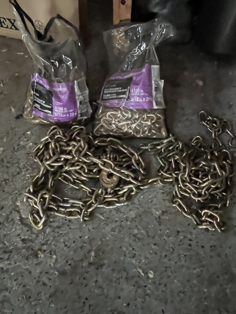 4 Large heavy duty chains