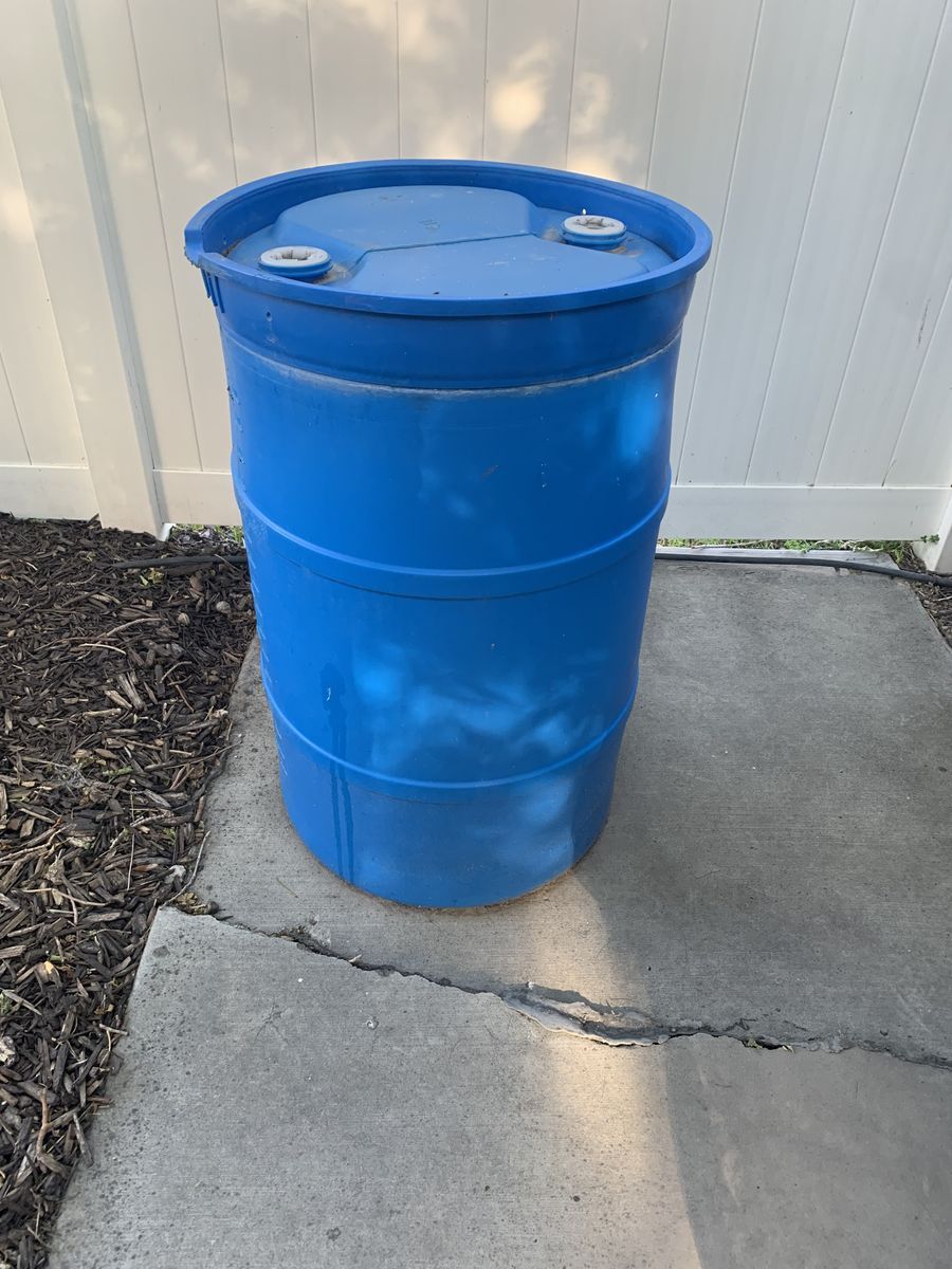 55 gallon water storage barrel