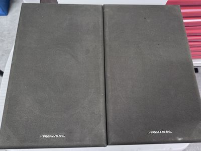 Vintage Realistic MC-1800 Hi Fi Speakers