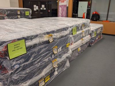 Sealy extra firm bed!