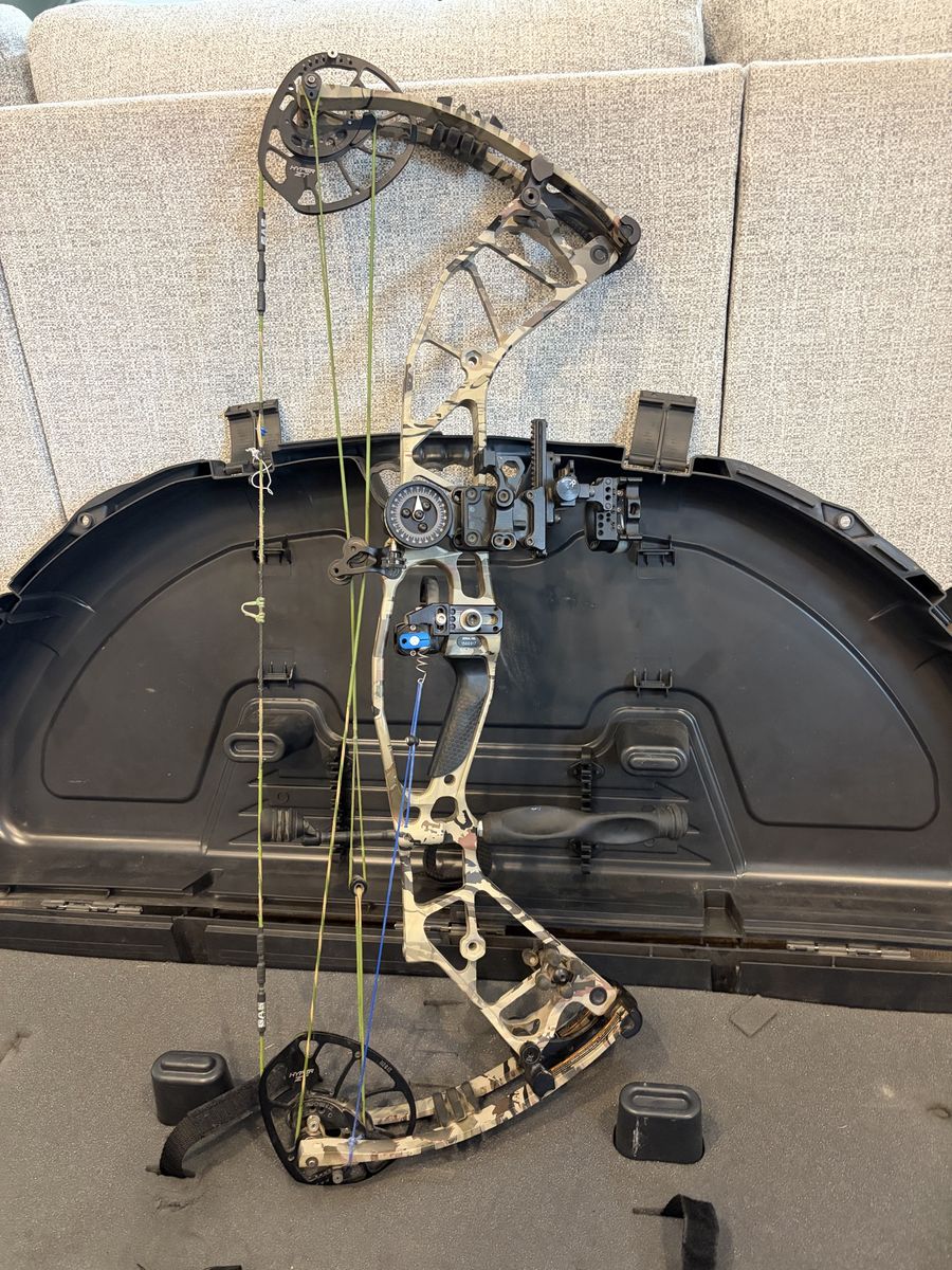 Hoyt HyperForce Package