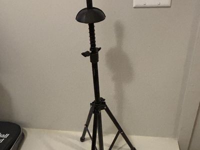Titan Trombone Stand - Black Folding Tripod Stand