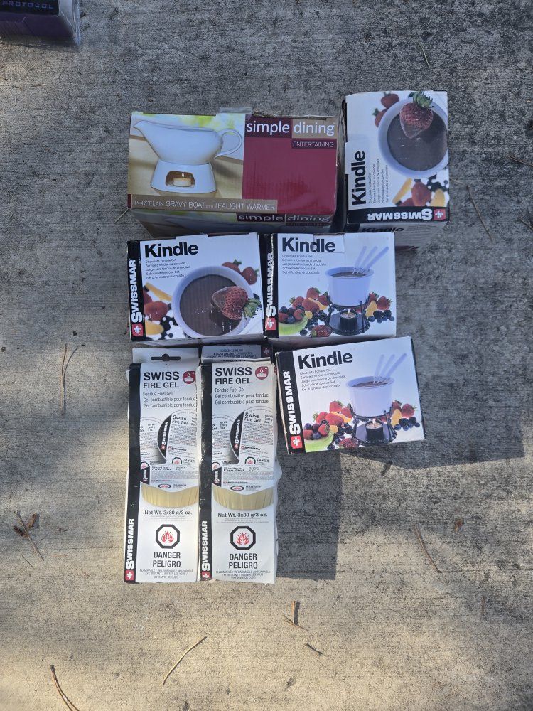 (Lot of 4) Swissmar Kindle Fondue Sets & Simple Dining Gravy Boat w/ Fire Gel - New
