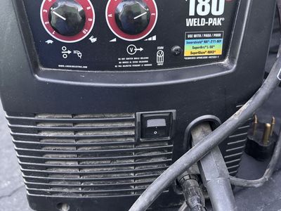 Lincoln Electric Weld-Pak 180 HD Wire Feed Welder (230V) in like new condition