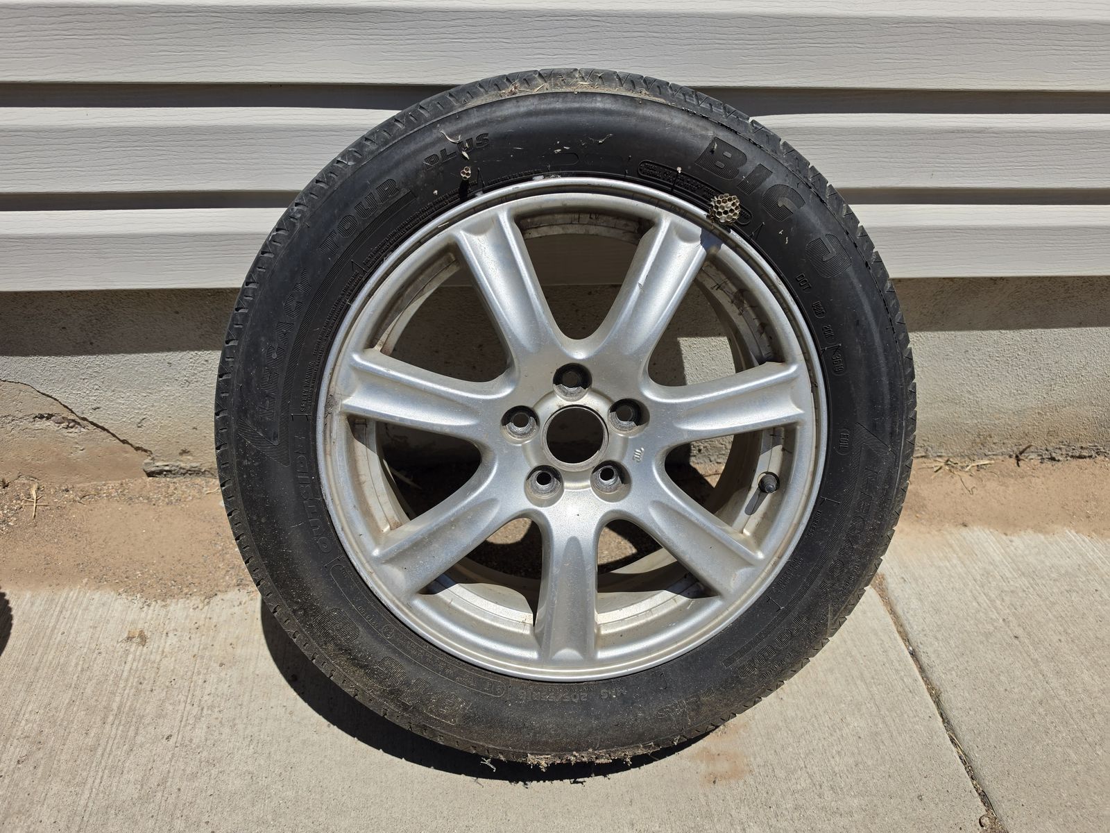 Used wheel/tire
