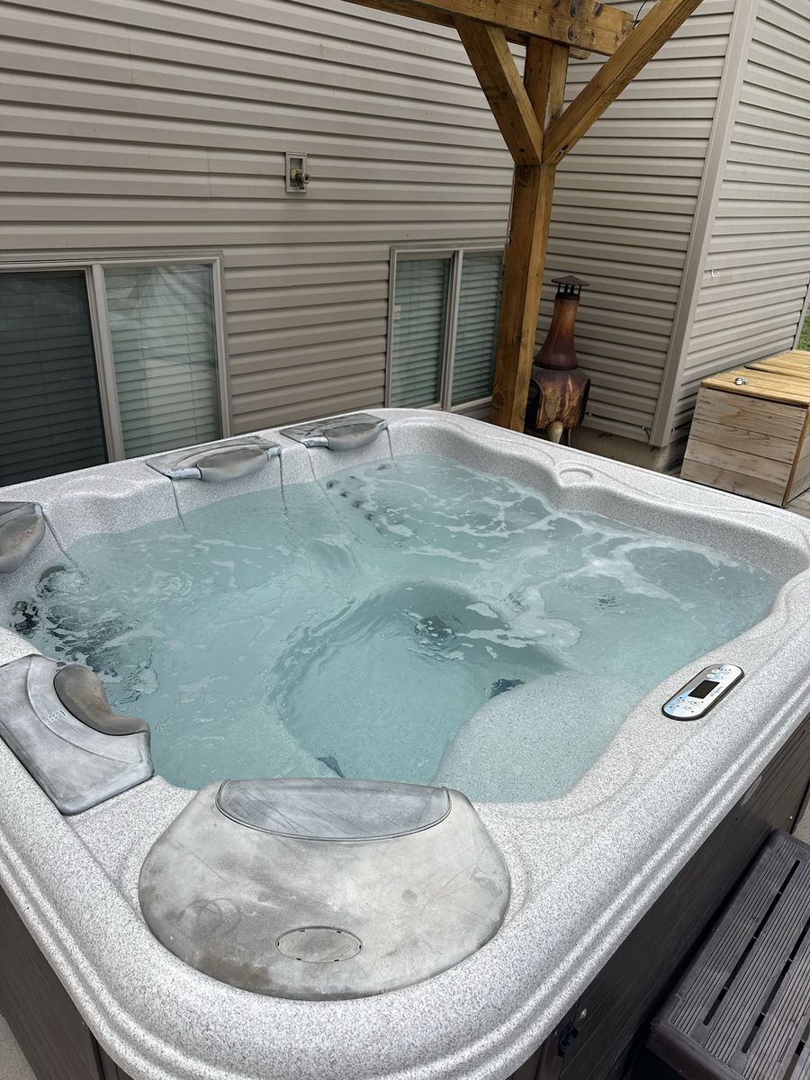 Bullfrog Hot Tub