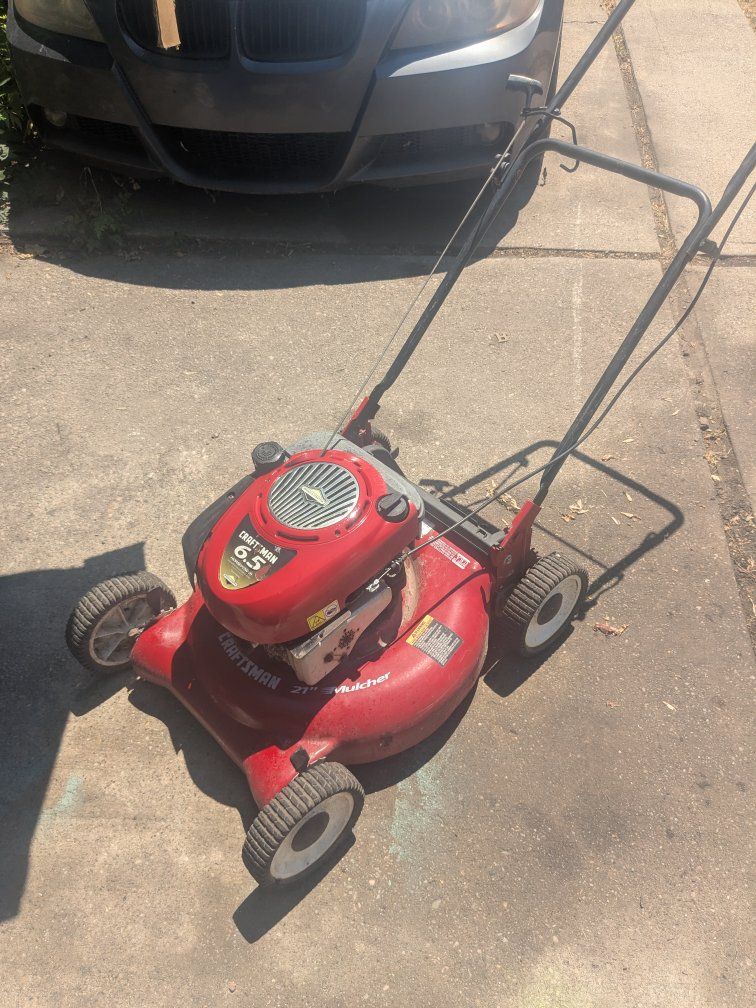 Craftsman 6.5 HP 21" Mulcher Gas Push Lawn Mower