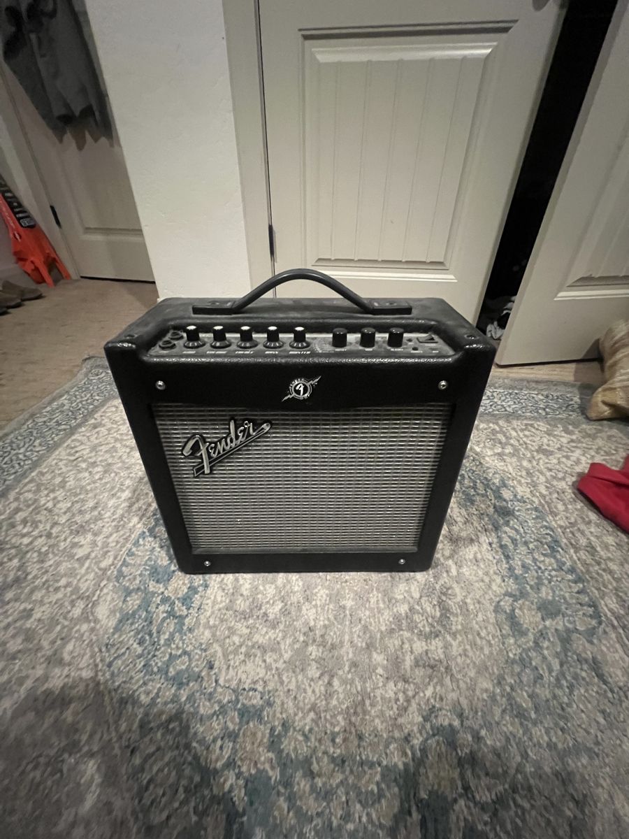 Fender Mustand Amp