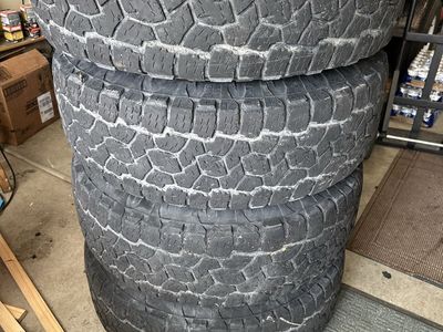Toyota 4Runner TRD wheels with 34s