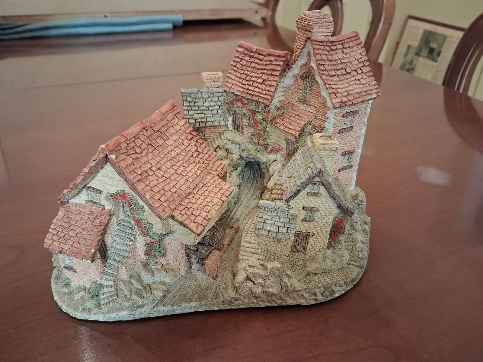 David Winter Collectible Cottage