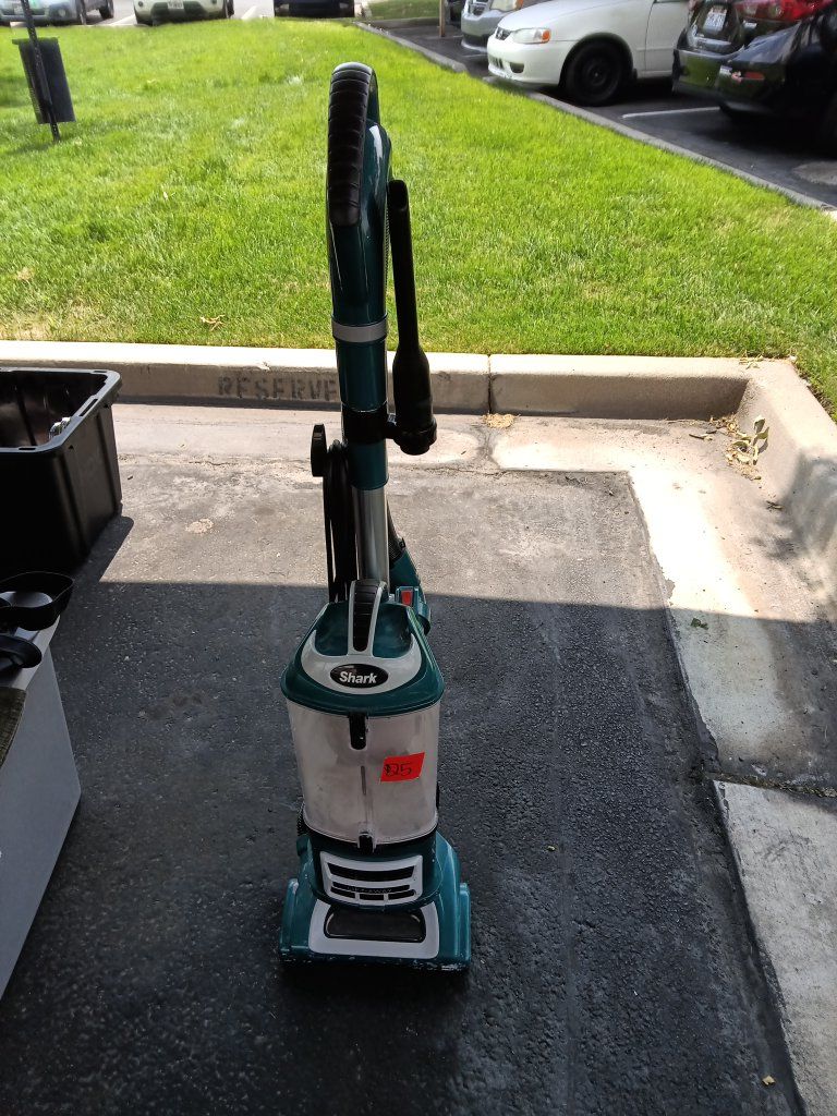 Shark Upright Vacuum Cleaner - Used Green