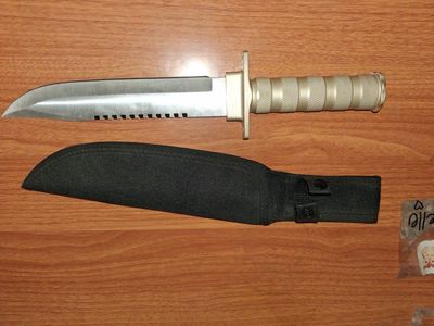Tactical Fixed Blade Survival Knife with Serrated Edge and Sheath