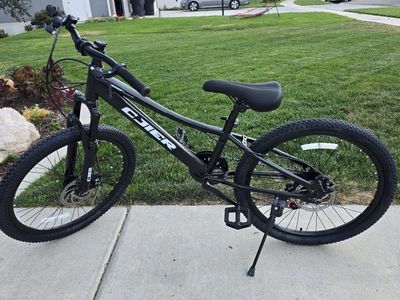 Kids Mountain Bike 24 Inch 7-Speed Front Suspension Disc Brakes