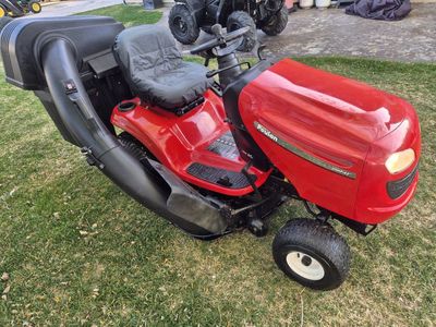 Poulan Pro Riding Mower with bags