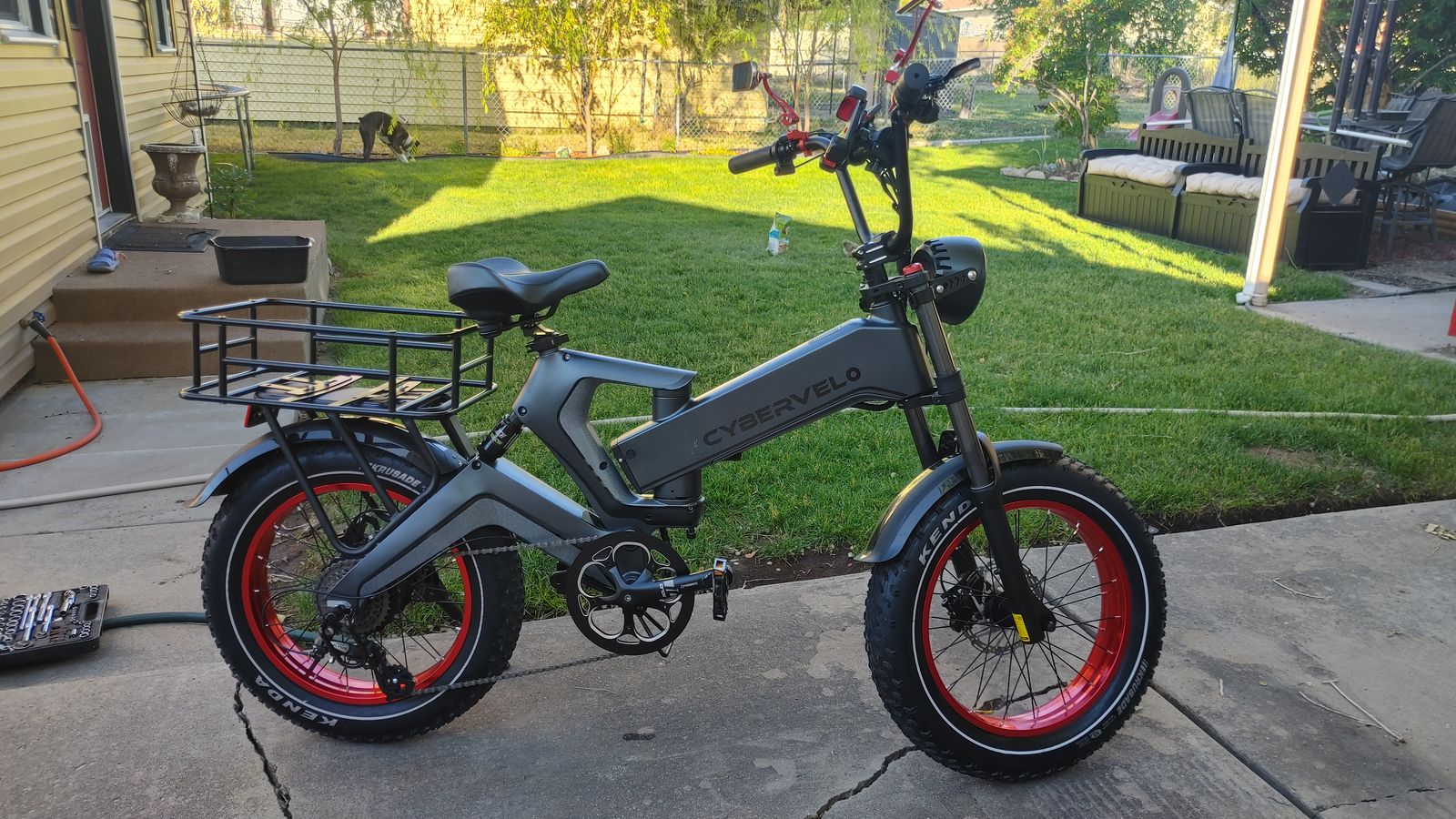 2 Cybervelo E-Bikes