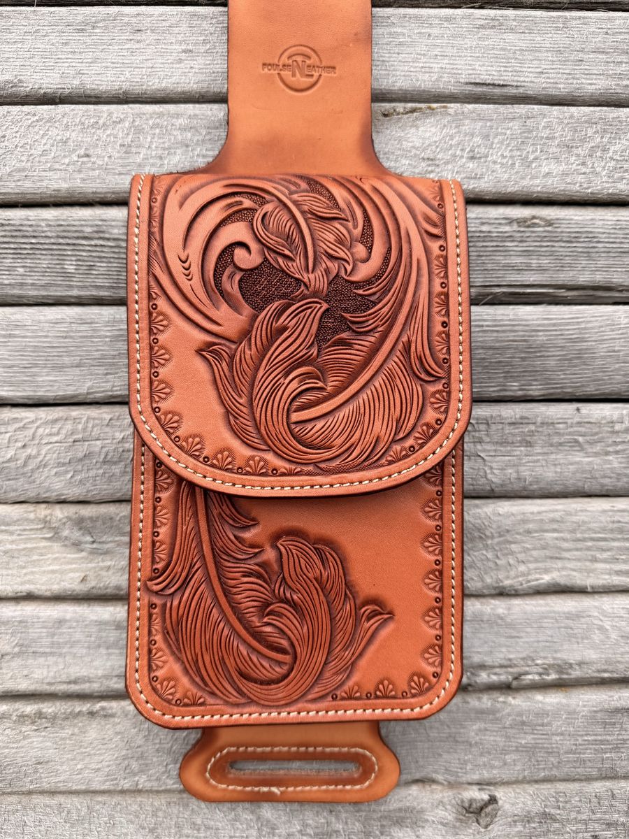 Rear Cinch Cell Phone Snack Holder