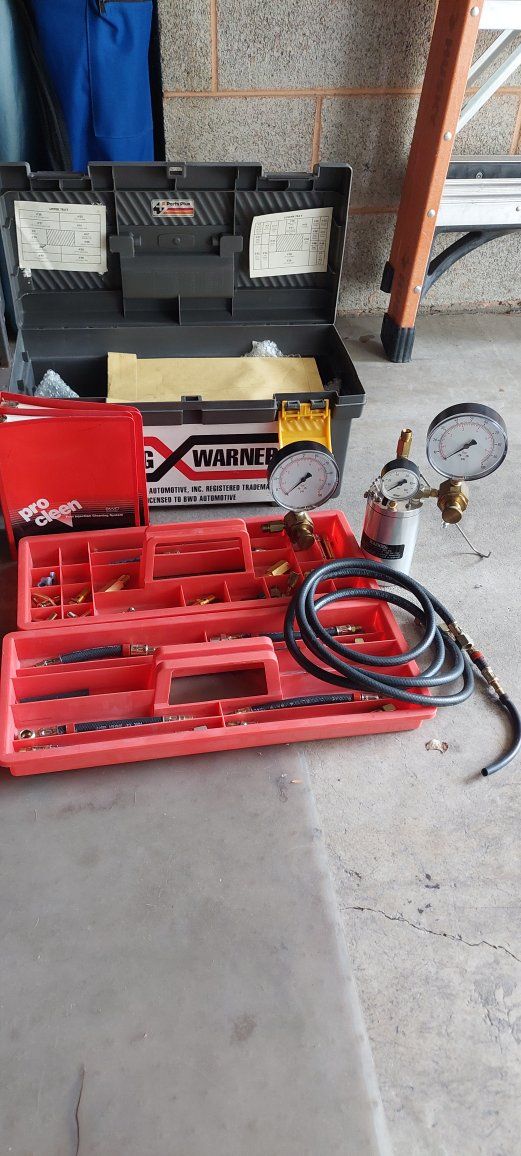 Standard Motor Products Pro Cleen Fuel Injection Cleaning System Tool Kit with Case
