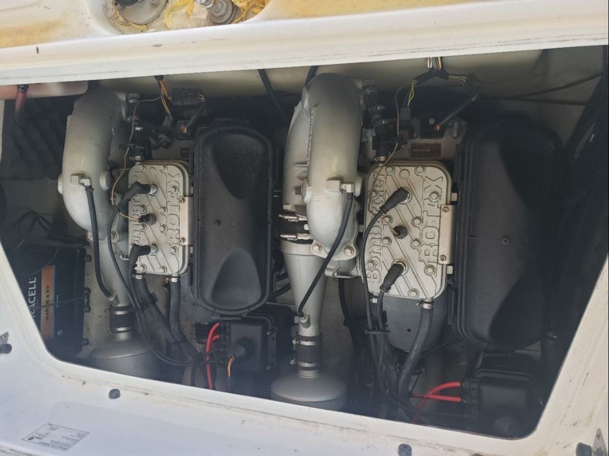 Main image 5