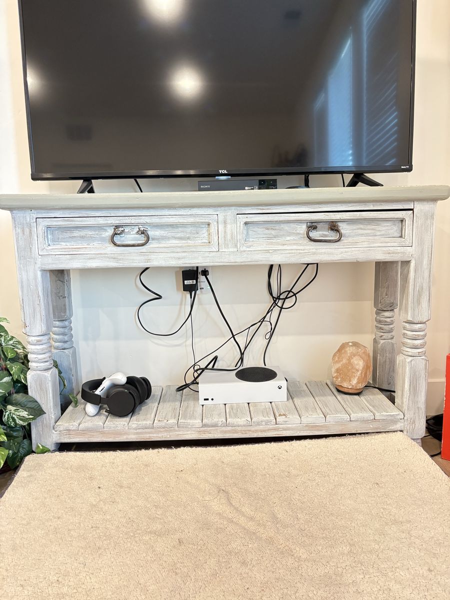 TV/Hallway dresser