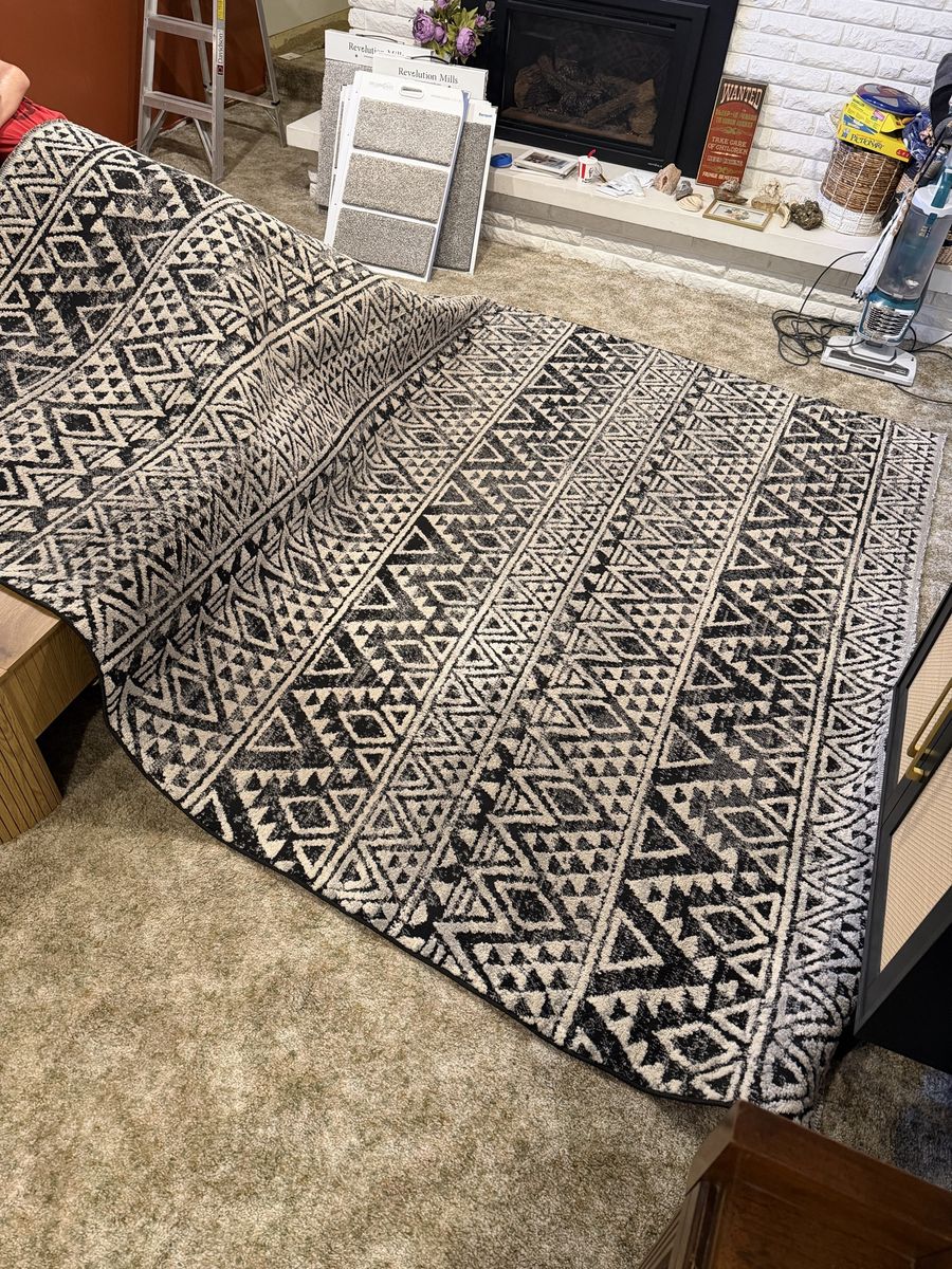 Black and White Geometric Tribal Boho Pattern Area Rug