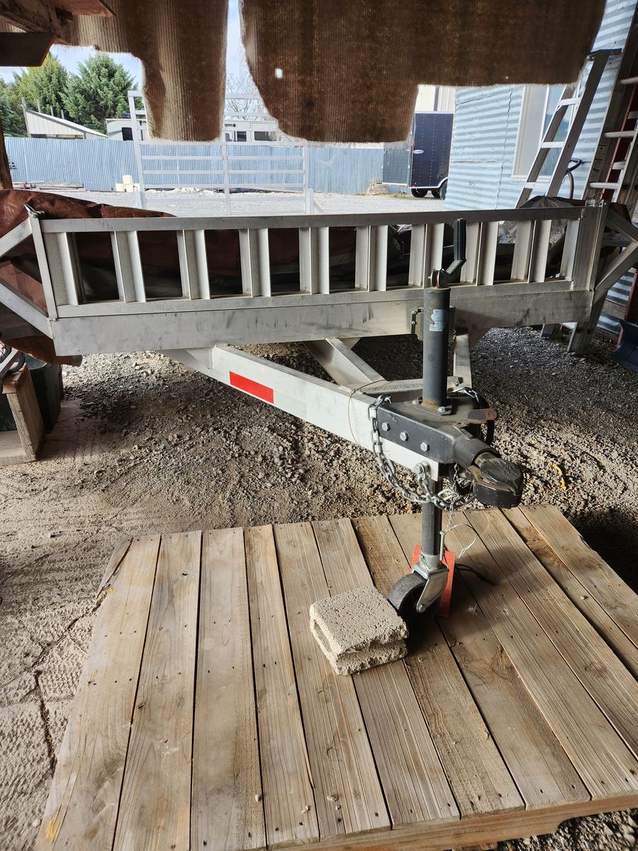 Main image 7