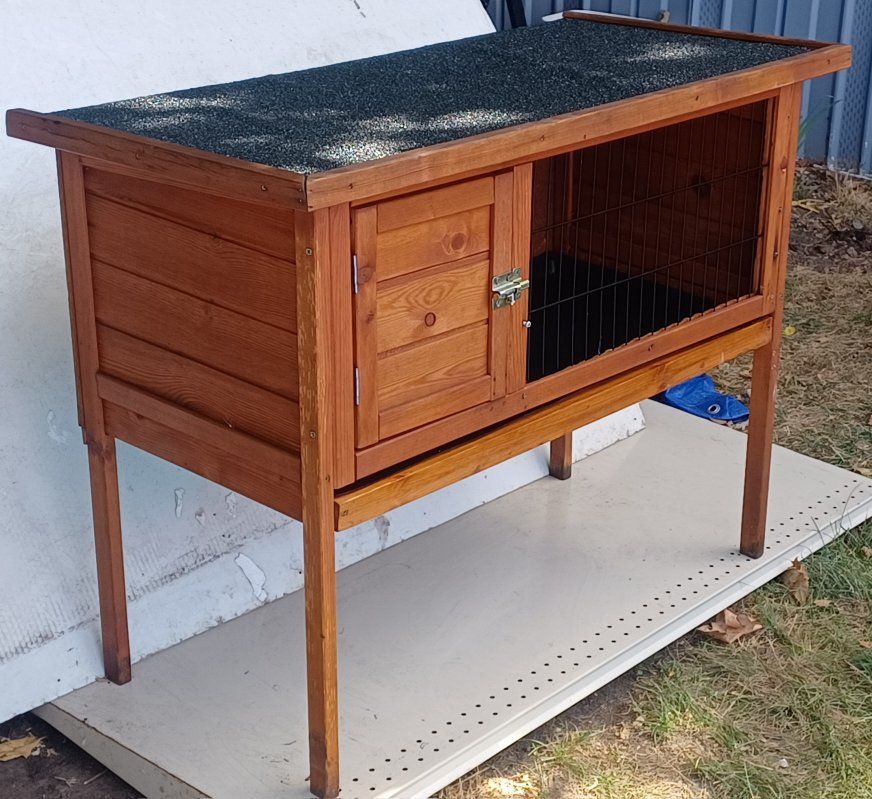Small Animal / Pet Indoor Outdoor Hutch
