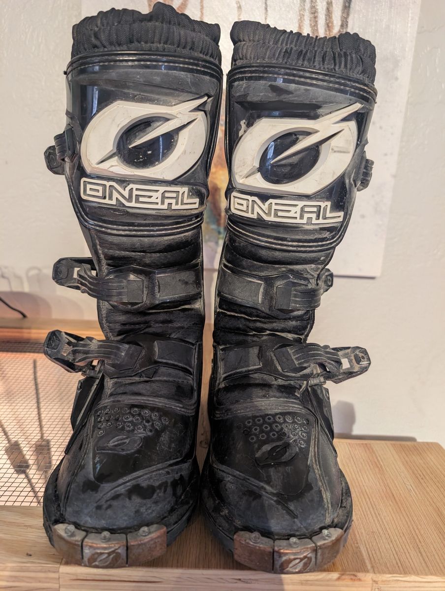 Motocross riding boots