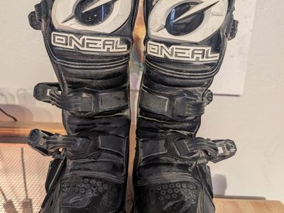Motocross riding boots