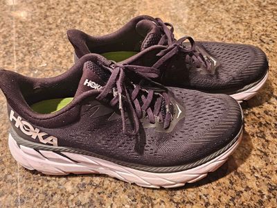 Hoka Clifton 7 - Women's 9 Wide