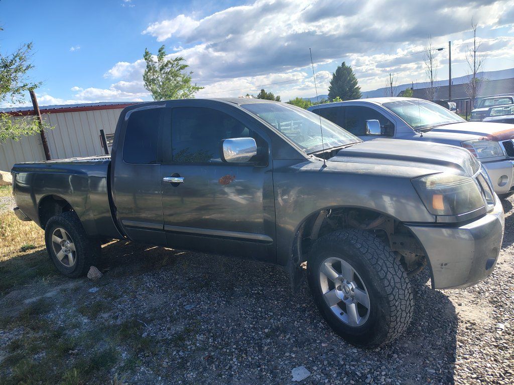 05 Nissan Titan