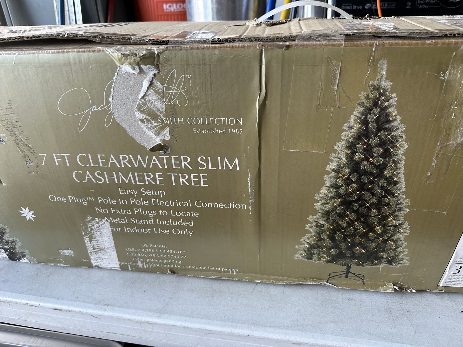 Jaclyn Smith 7 ft Clearwater Slim Cashmere Christmas Tree