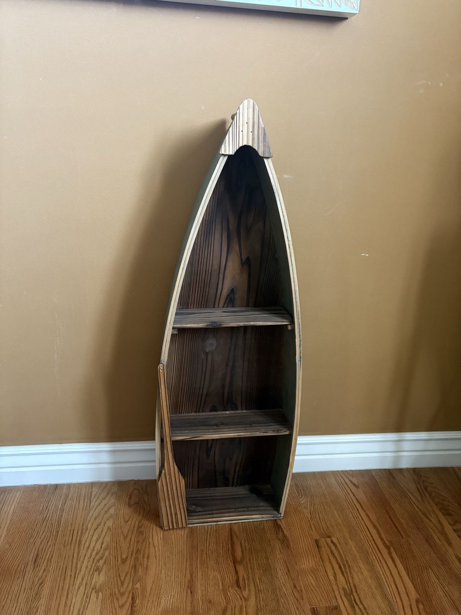 Boat shelf