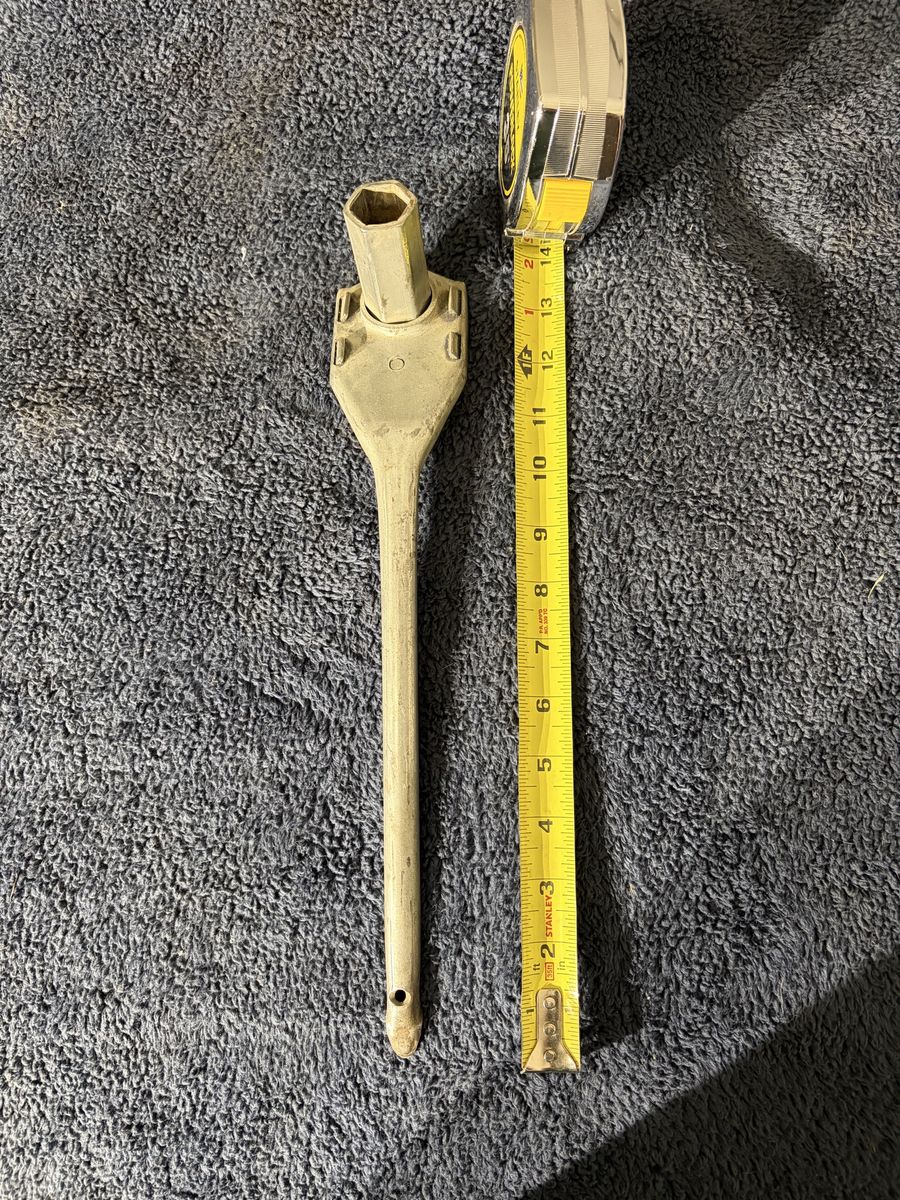 1965 1966 Ford Mustang Lug nut Wrench