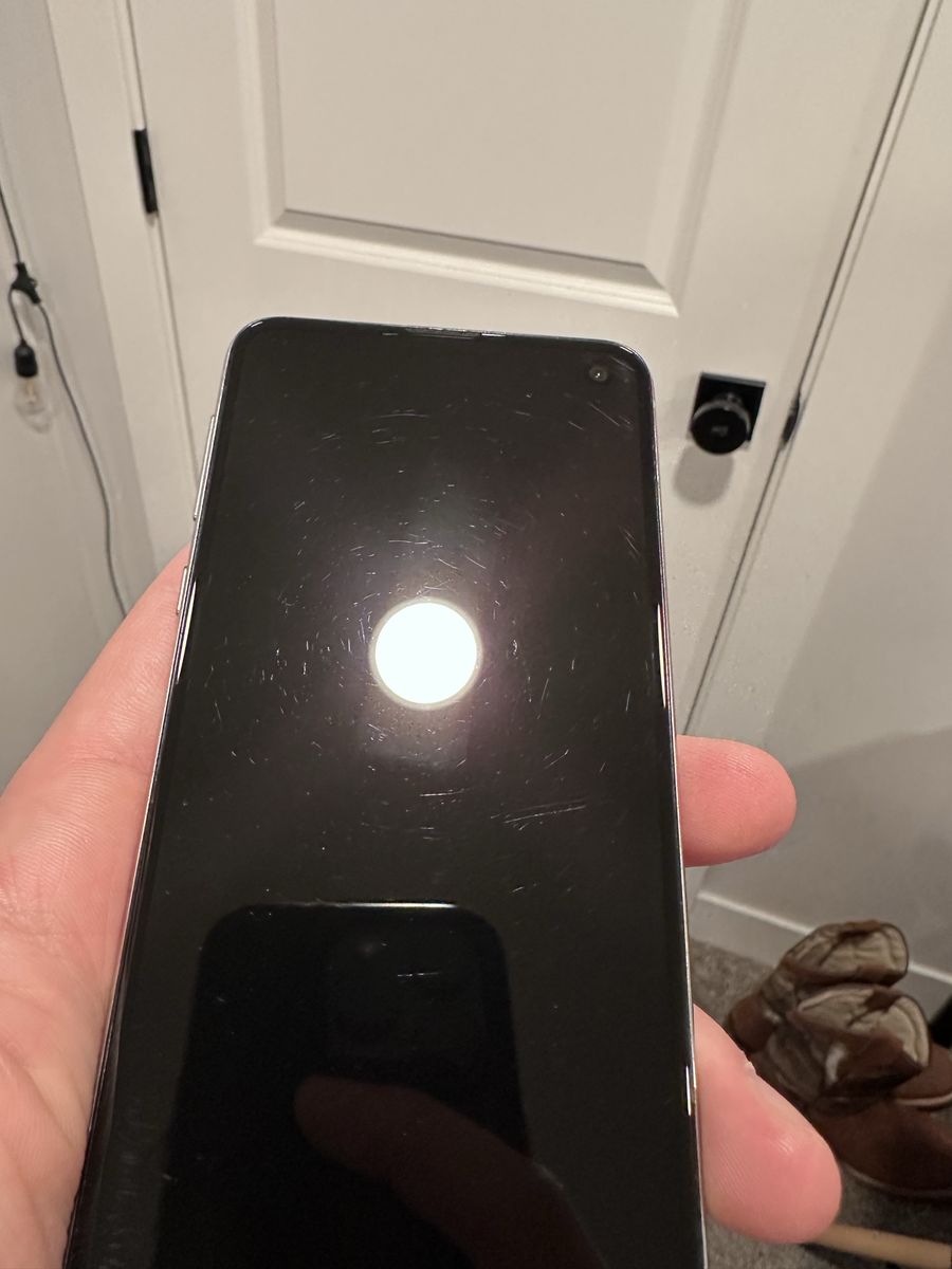 Samsung S10e 64g AT&T