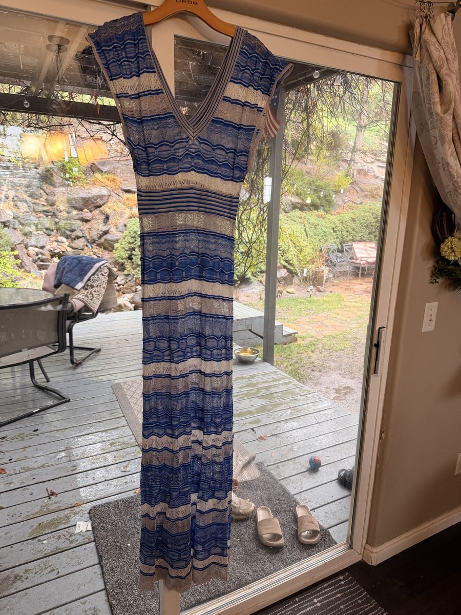 Bebe dress size small
