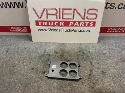 Instrument Cluster, Part # S64-1284-0400