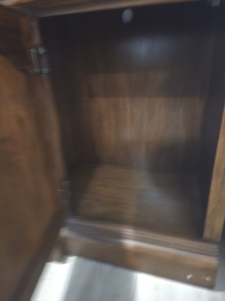 Main image 4