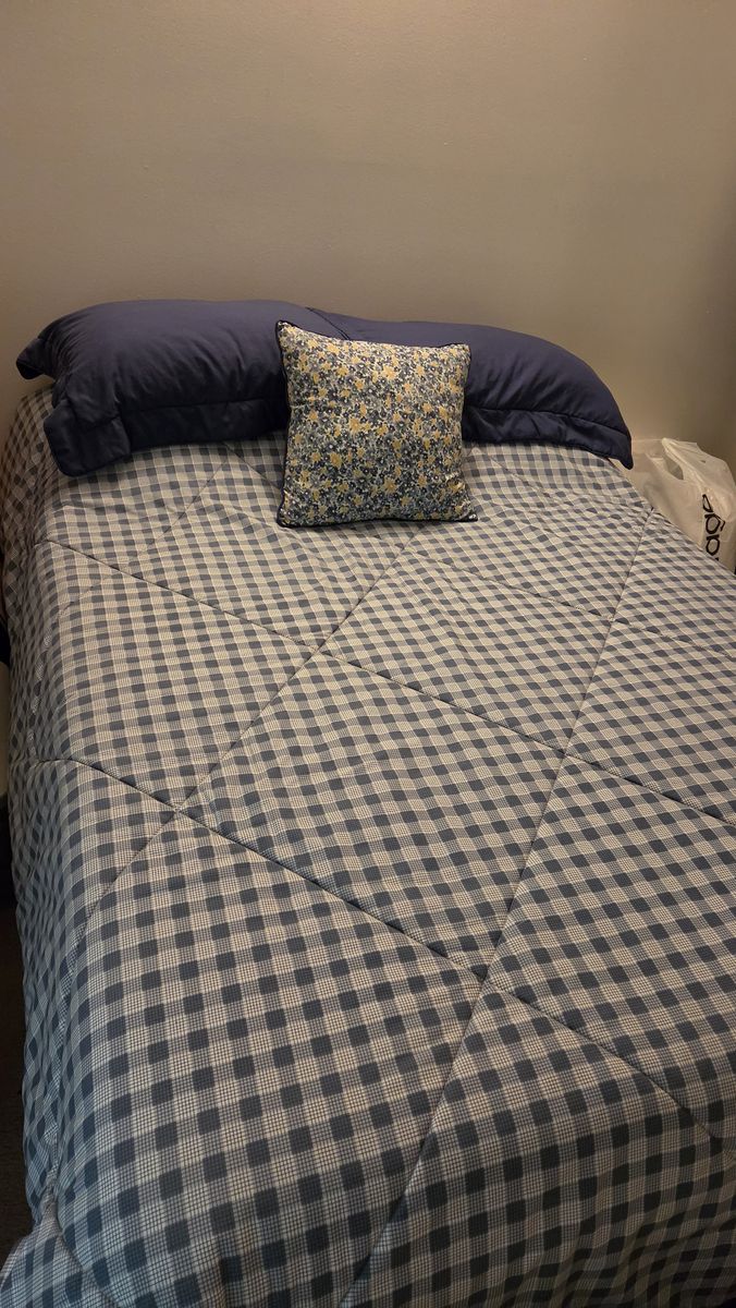 Full bed - metal frame, mattress, box spring, & bedding