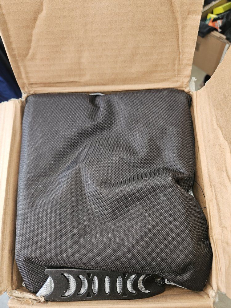 Main image 3