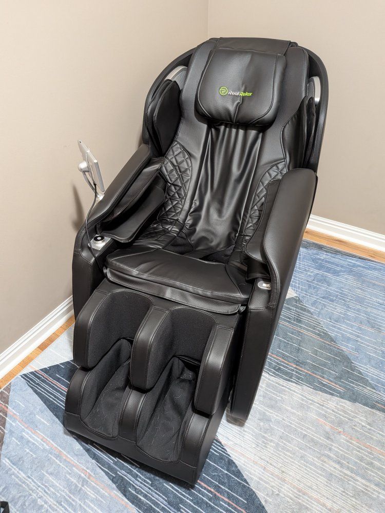 Real Relax Massage Chair